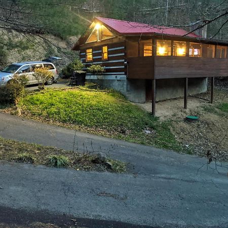 The Robins Nest With Hot Tub Pigeon Forge Exterior foto