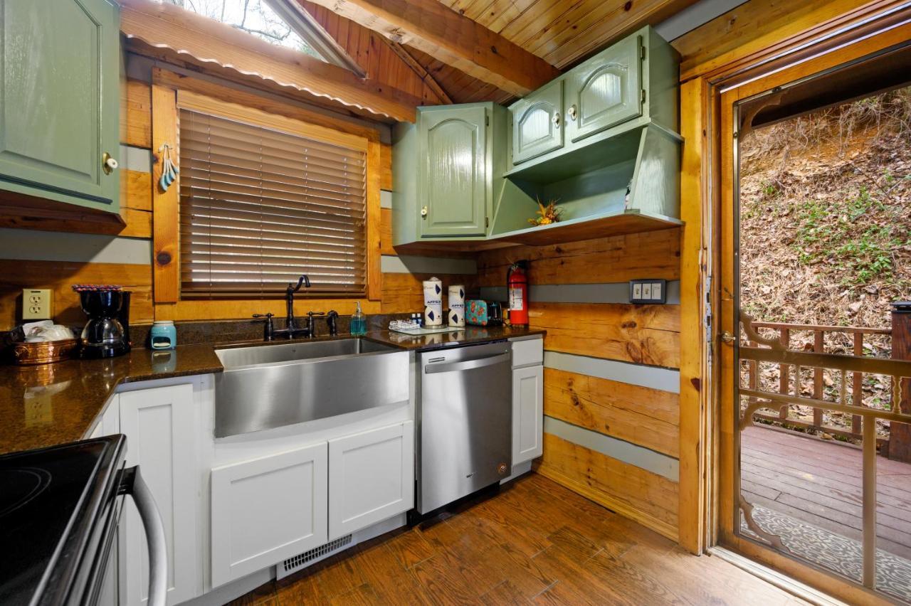 The Robins Nest With Hot Tub Pigeon Forge Exterior foto