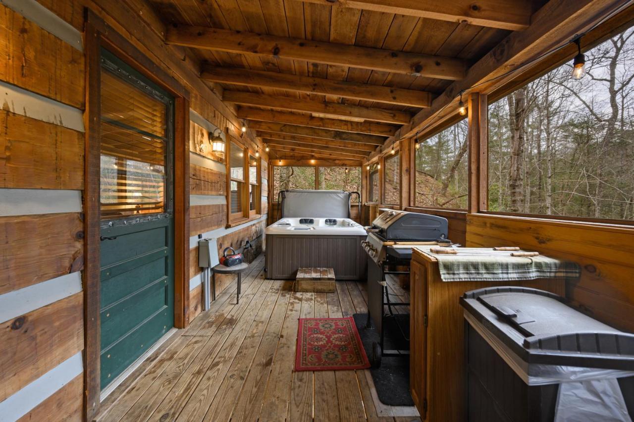 The Robins Nest With Hot Tub Pigeon Forge Exterior foto