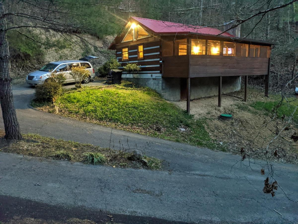 The Robins Nest With Hot Tub Pigeon Forge Exterior foto