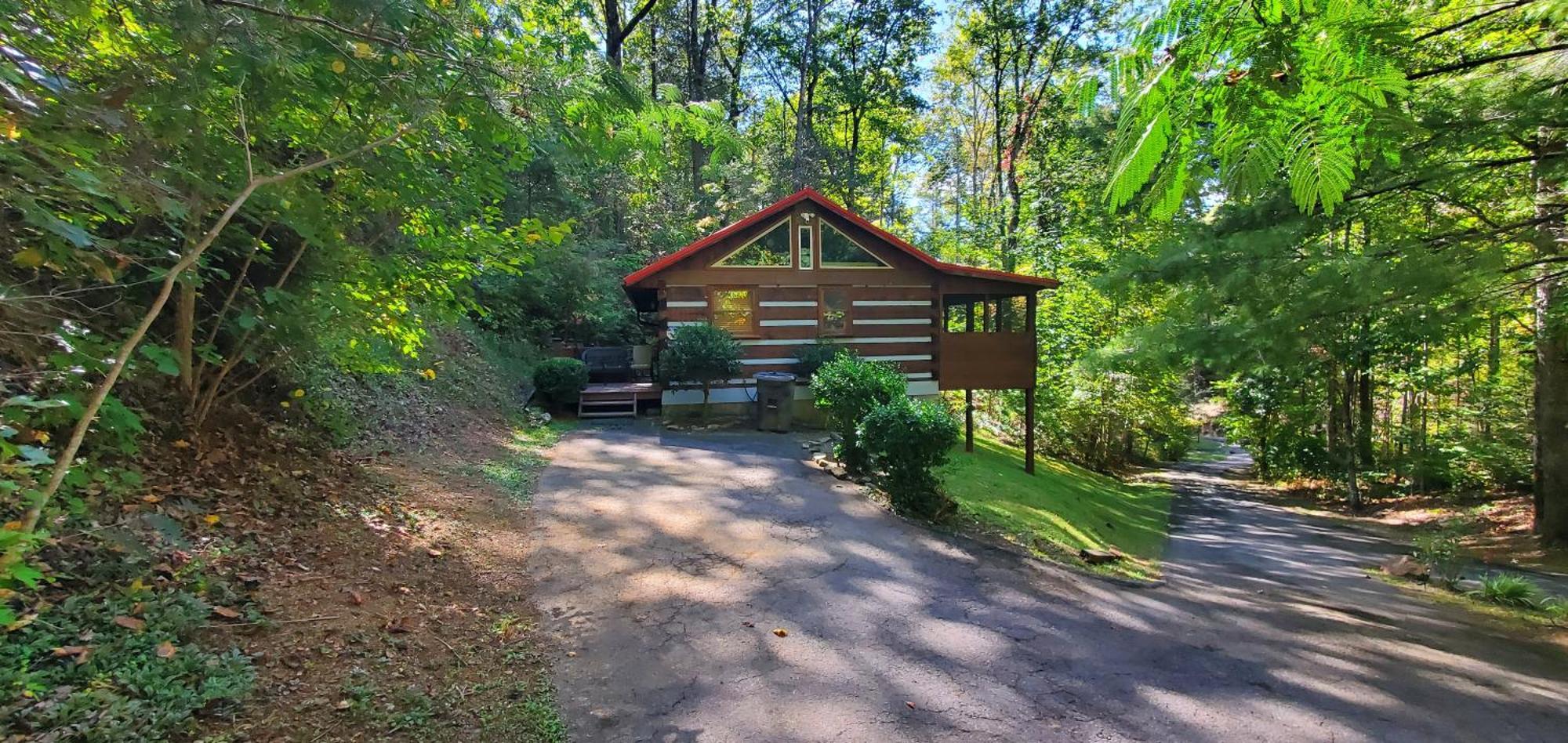 The Robins Nest With Hot Tub Pigeon Forge Exterior foto