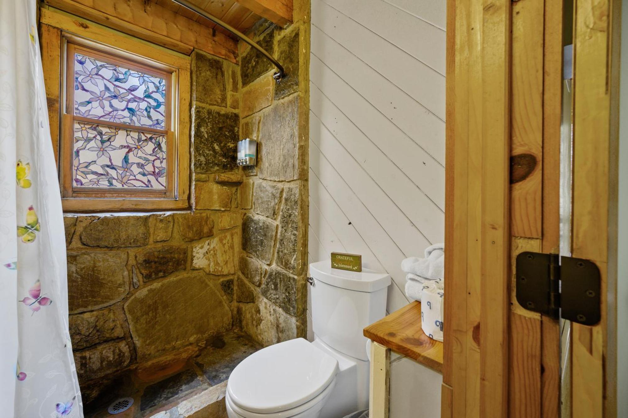 The Robins Nest With Hot Tub Pigeon Forge Exterior foto